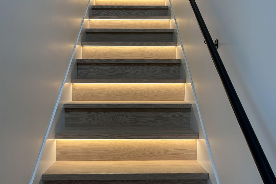 2350 E 49th Avenue Vancouver, BC - 14