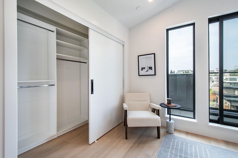 4150 Columbia Street Vancouver, BC - 25