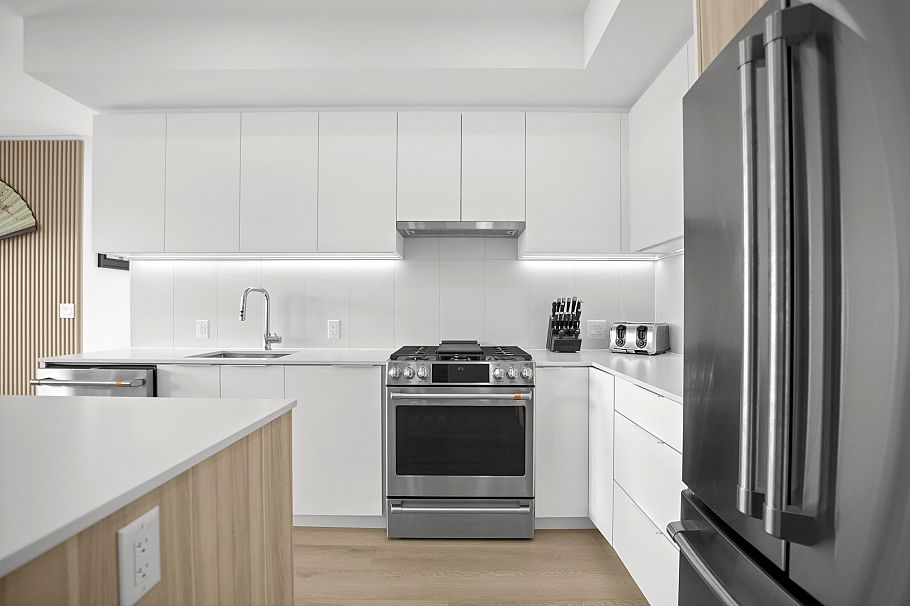 505 2450 Garden Drive Vancouver, BC - 8