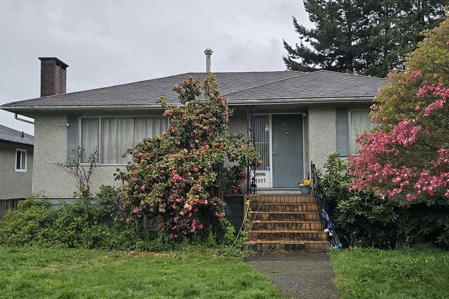 6987 Balmoral Street Vancouver, BC - 1