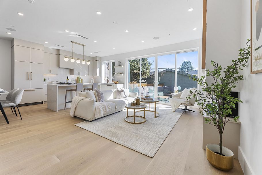 2 2138 W 48th Avenue Vancouver, BC - 2