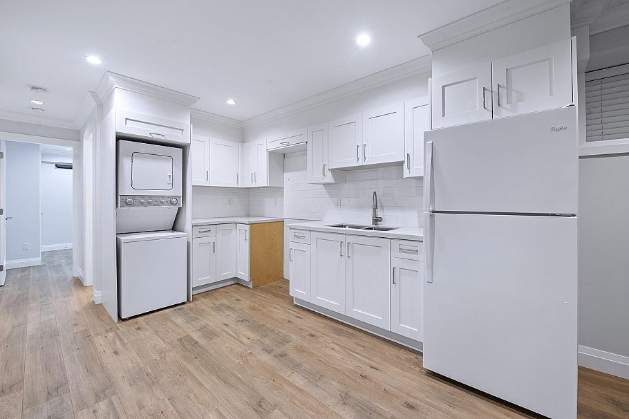 1370 Ross Road Vancouver, BC - 24