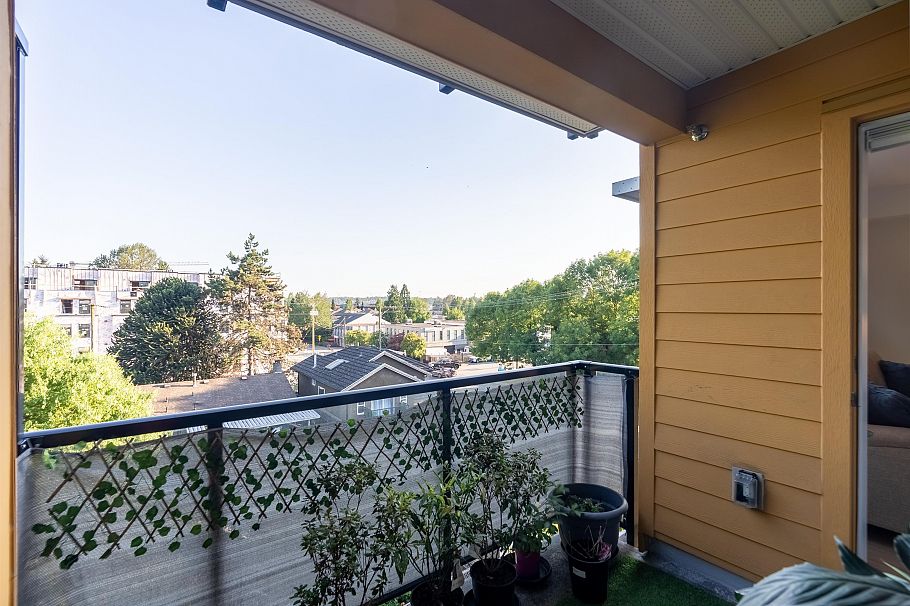 406 1519 Crown Street North Vancouver, BC - 20