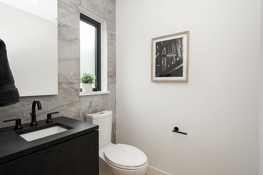 4150 Columbia Street Vancouver, BC - 16