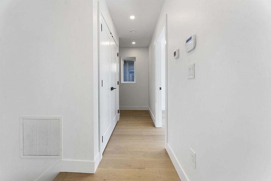 2 2138 W 48th Avenue Vancouver, BC - 16