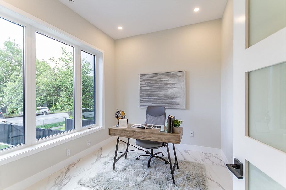 2350 E 49th Avenue Vancouver, BC - 11