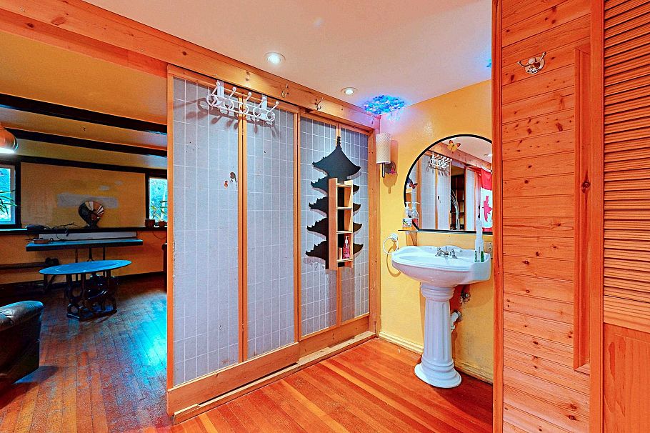 228 E 26th Avenue Vancouver, BC - 21