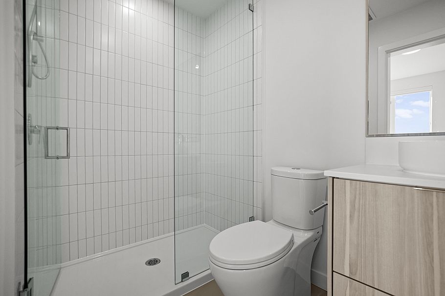 505 2450 Garden Drive Vancouver, BC - 25