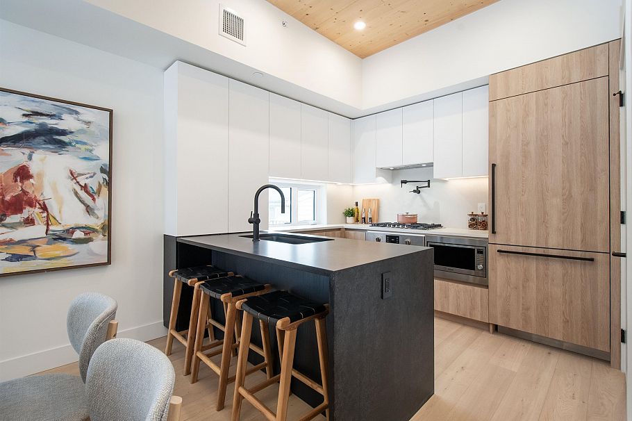 4150 Columbia Street Vancouver, BC - 12