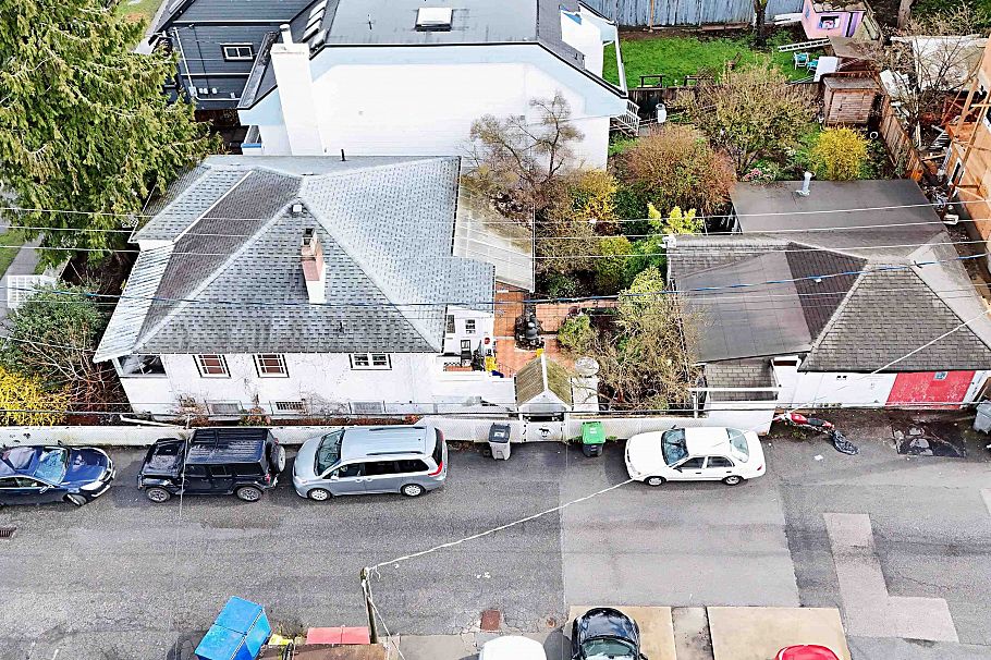 228 E 26th Avenue Vancouver, BC - 31