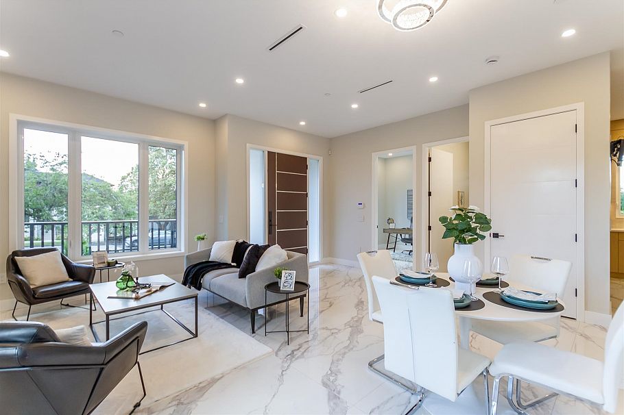 2350 E 49th Avenue Vancouver, BC - 8