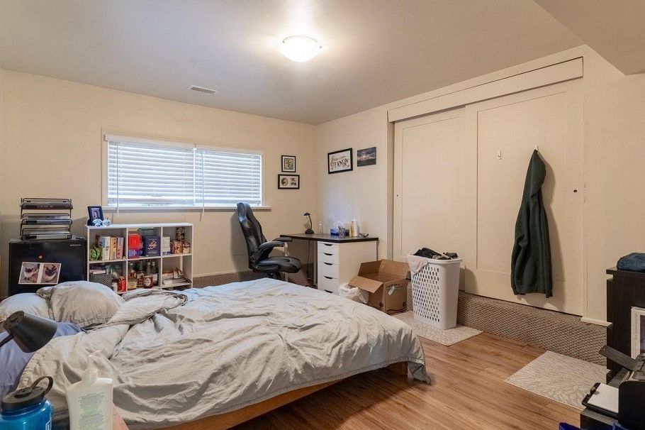 3347 W 8th Avenue Vancouver, BC - 27