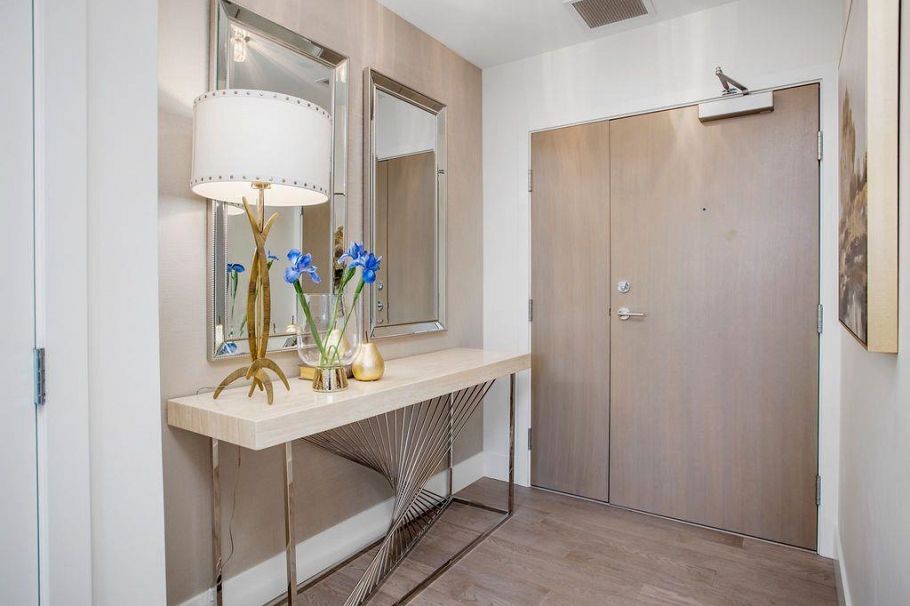 2801 680 Seylynn Crescent North Vancouver, BC - 2