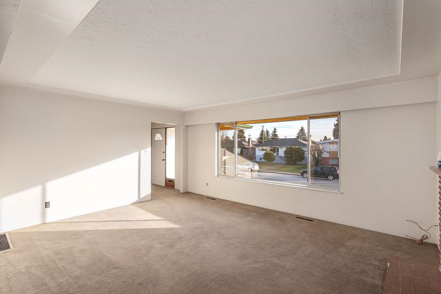 342 E 18th Street North Vancouver, BC - 17