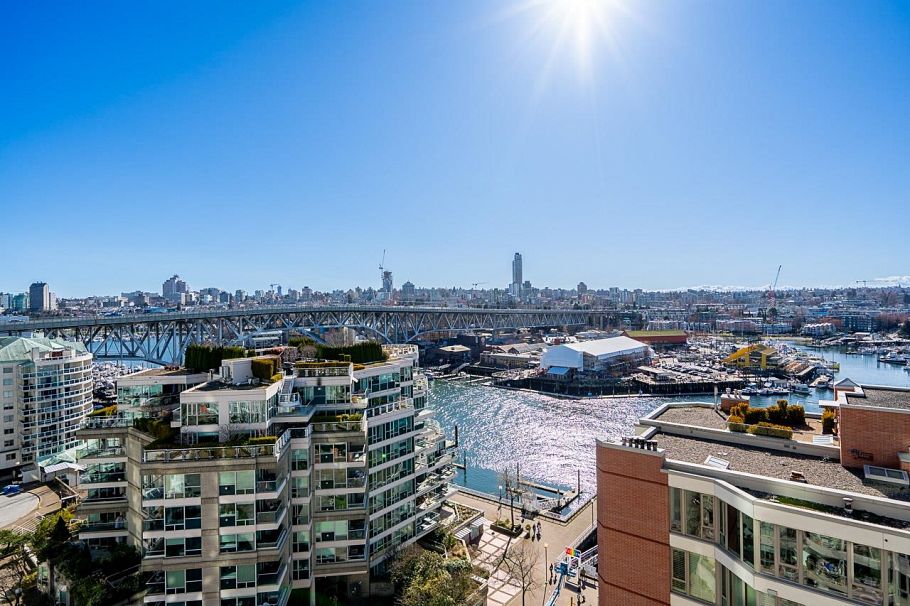 1402 1625 Hornby Street Vancouver, BC - 6