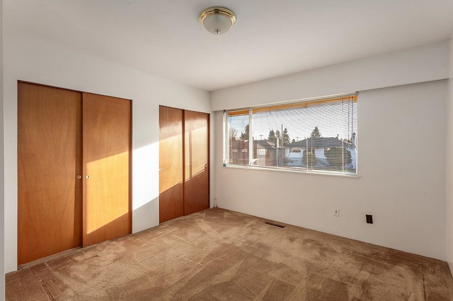 342 E 18th Street North Vancouver, BC - 23