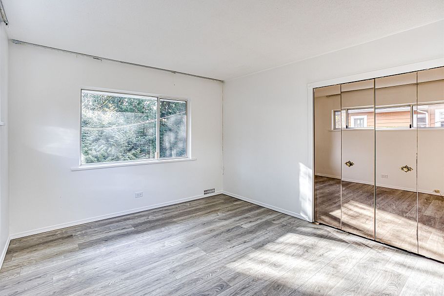 1025 Ridgewood Drive North Vancouver, BC - 17