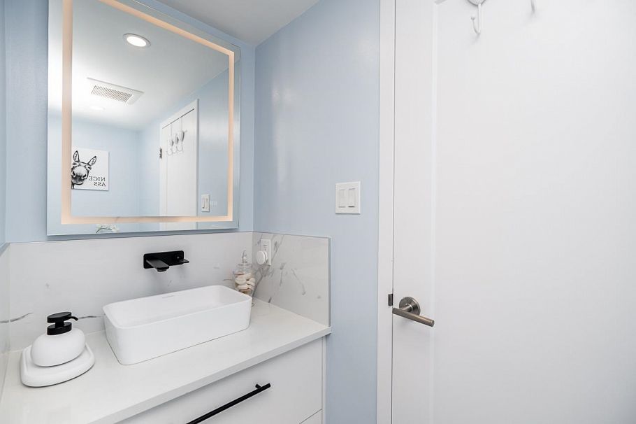 1402 1625 Hornby Street Vancouver, BC - 16