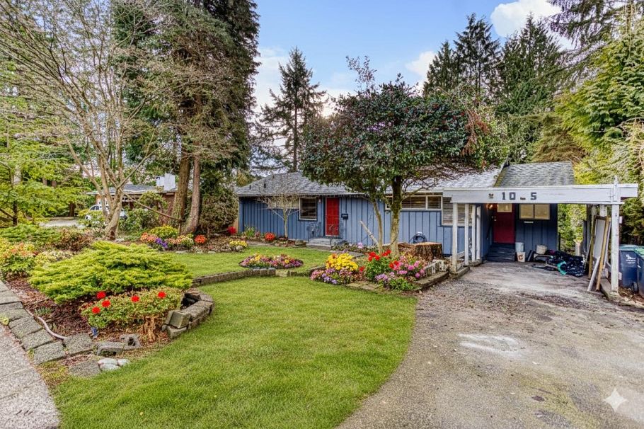 1025 Ridgewood Drive North Vancouver, BC - 2