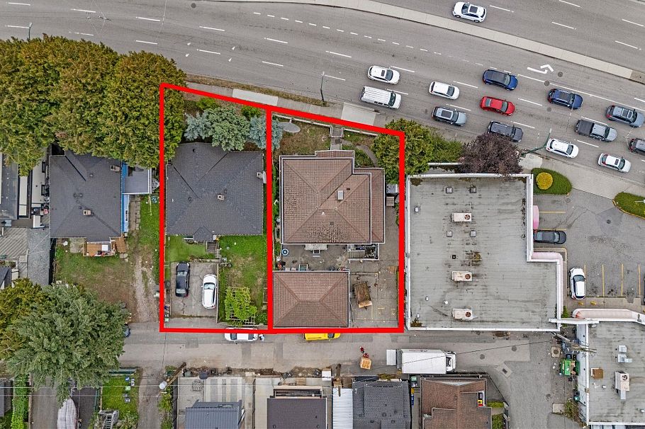 249 SE Marine Drive Vancouver, BC - 1