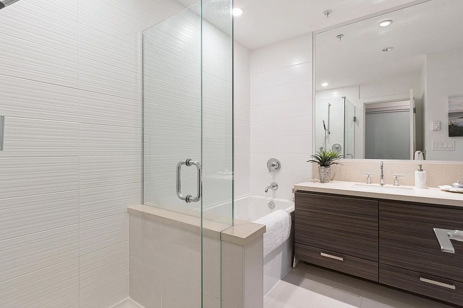 406 3606 Aldercrest Drive North Vancouver, BC - 25