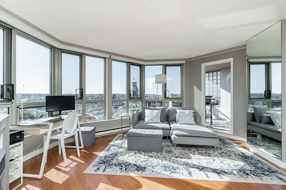 1402 1625 Hornby Street Vancouver, BC - 2