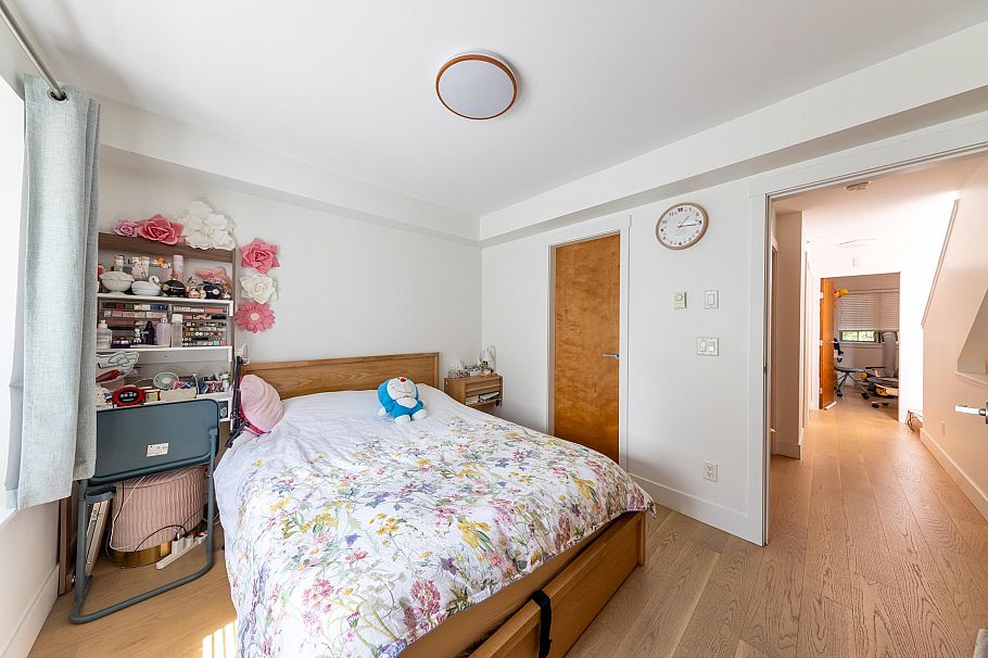 1016 W 45th Avenue Vancouver, BC - 21