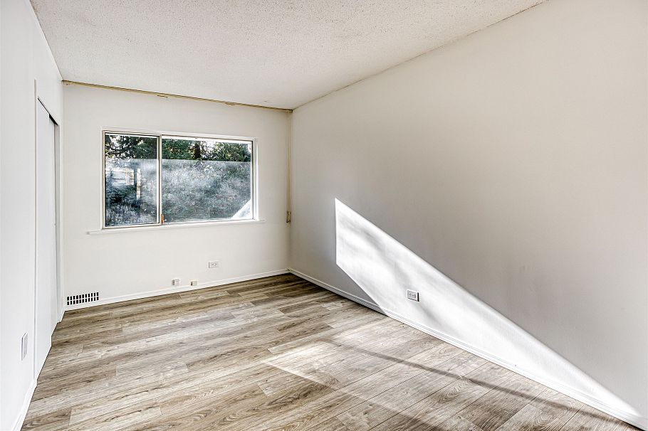 1025 Ridgewood Drive North Vancouver, BC - 15