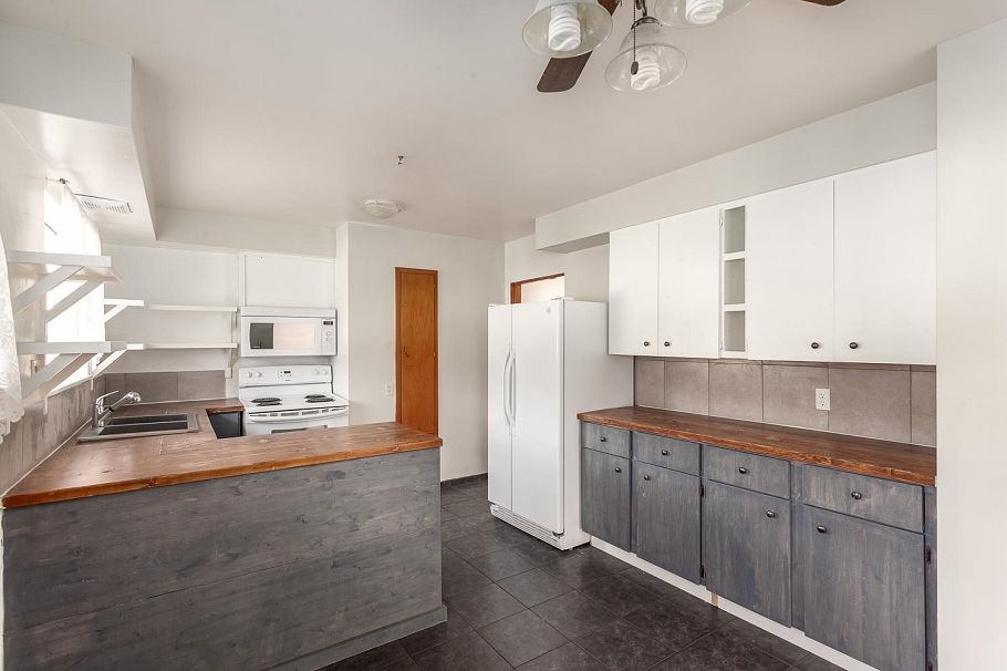 342 E 18th Street North Vancouver, BC - 21