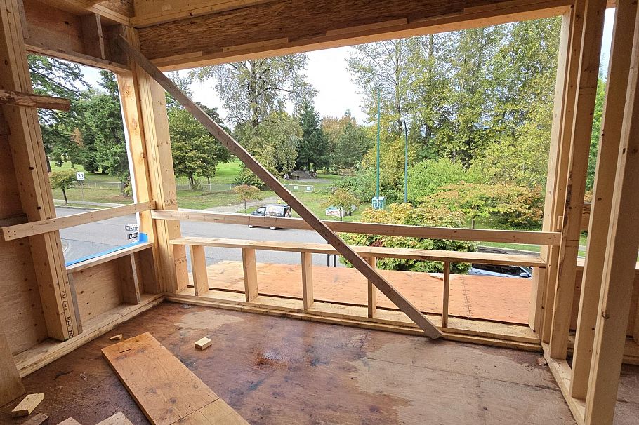 98 W 37th Avenue Vancouver, BC - 27