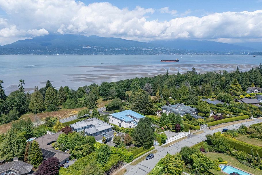 5747 Newton Wynd Vancouver, BC - 30