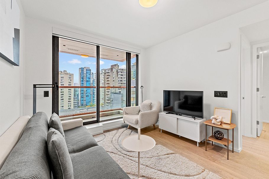 1304 1482 Robson Street Vancouver, BC - 11