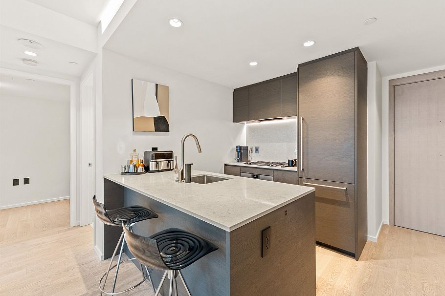 1304 1482 Robson Street Vancouver, BC - 4