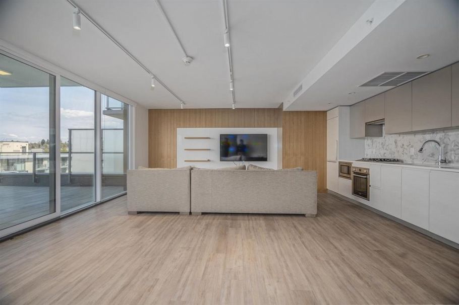 210 8138 Fraser Street Vancouver, BC - 22