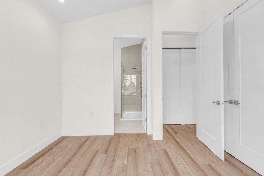 2 4257 Knight Street Vancouver, BC - 21