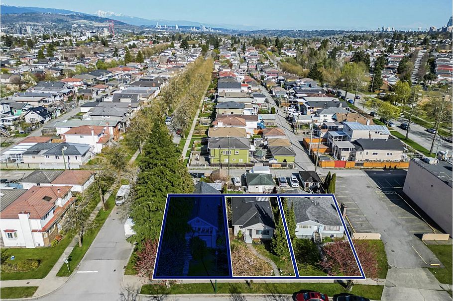 4404 Rupert Street Vancouver, BC - 1