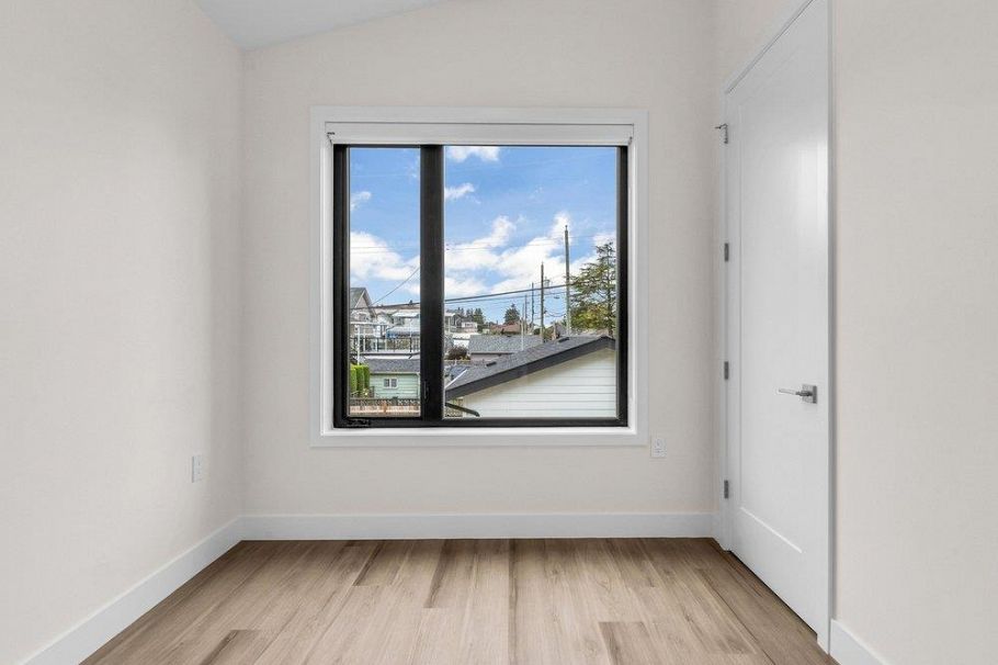 2 4257 Knight Street Vancouver, BC - 15