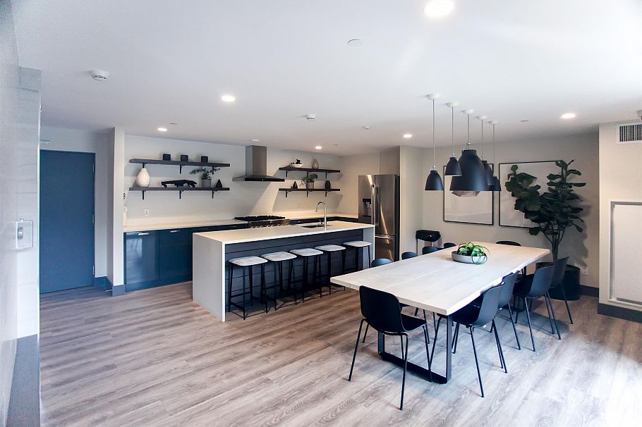 1602 3581 E Kent Avenue North Vancouver, BC - 25