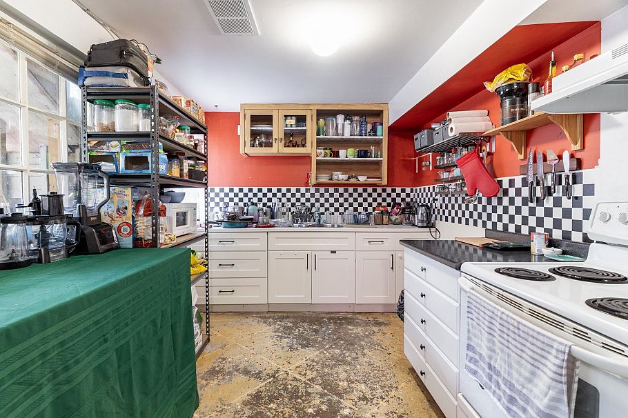 1830 E 1st Avenue Vancouver, BC - 28