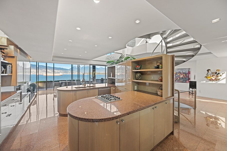 3513 Point Grey Road Vancouver, BC - 17