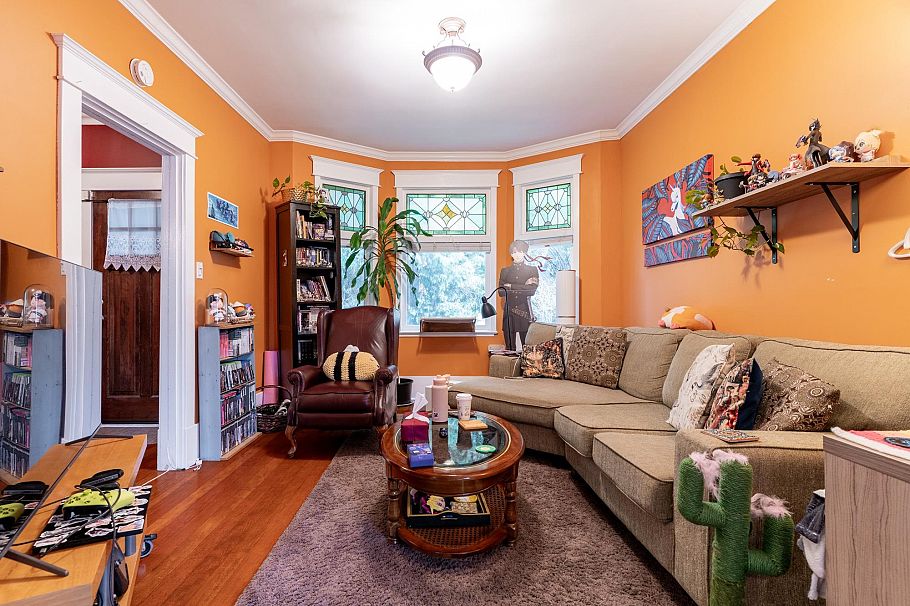 1830 E 1st Avenue Vancouver, BC - 11