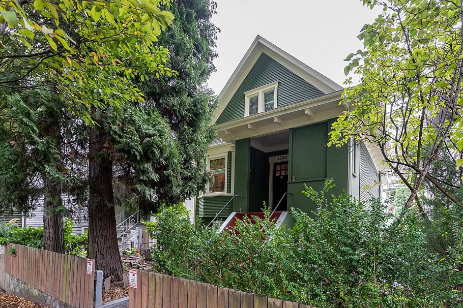 1830 E 1st Avenue Vancouver, BC - 1