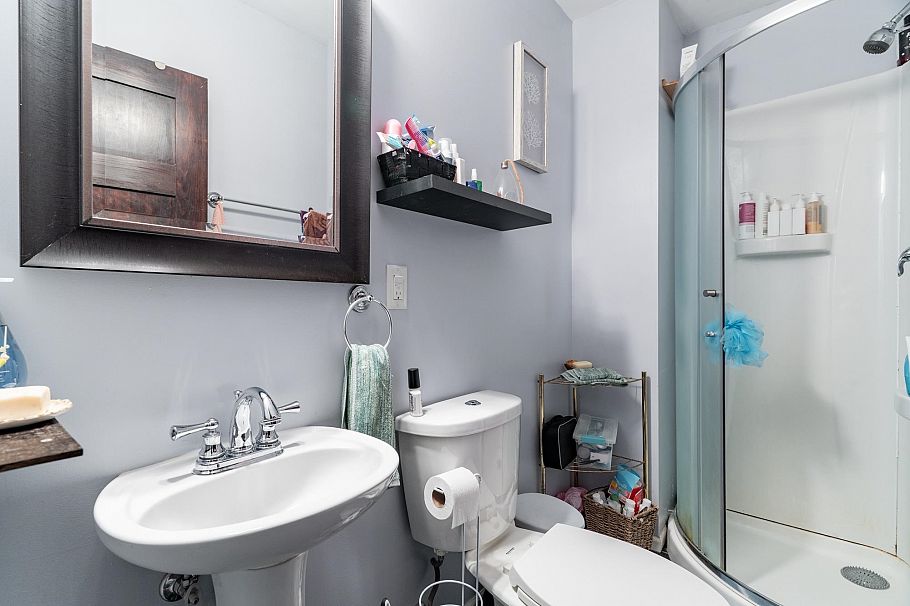 1830 E 1st Avenue Vancouver, BC - 15