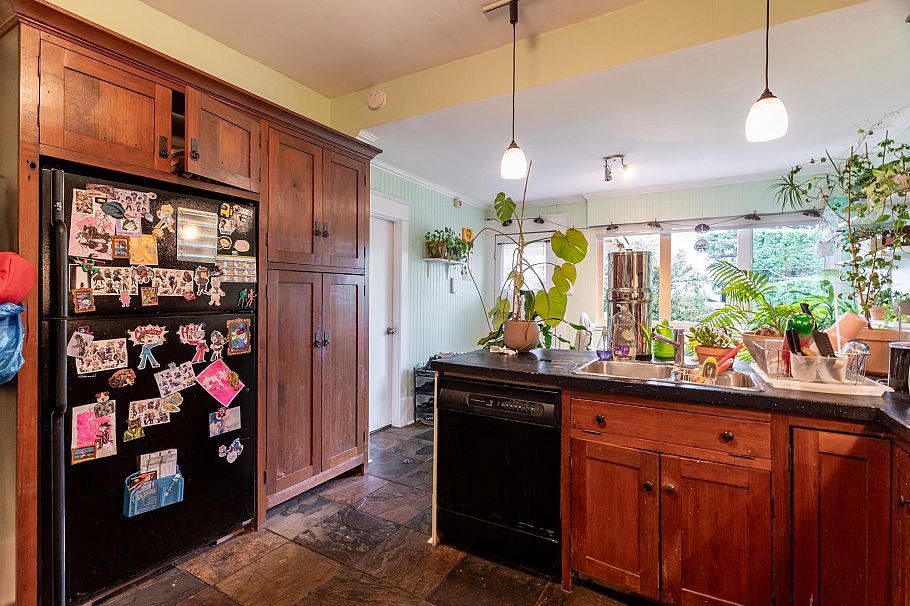 1830 E 1st Avenue Vancouver, BC - 7