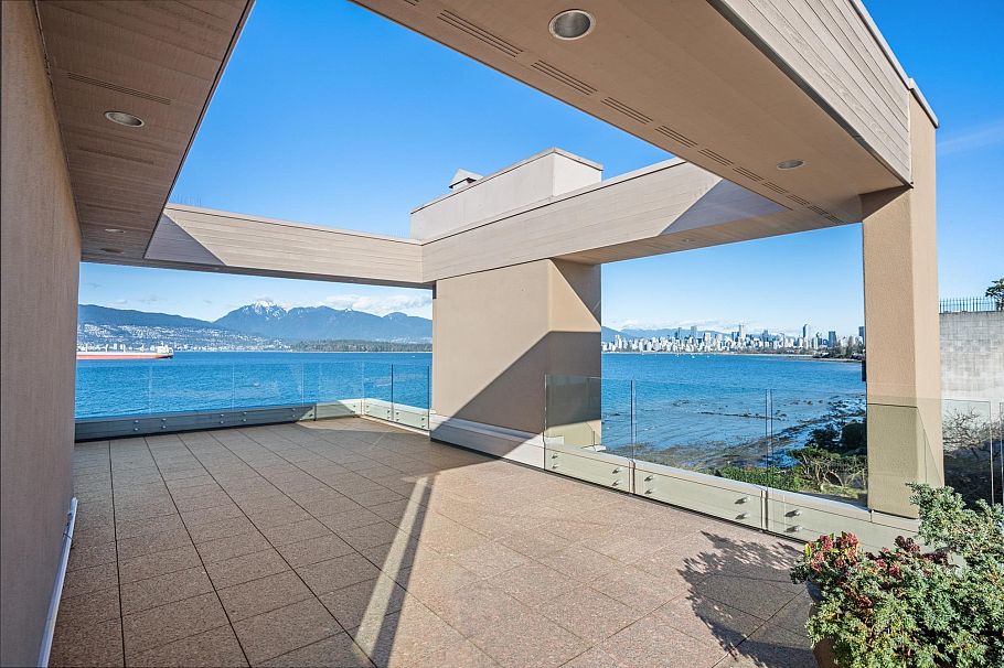 3513 Point Grey Road Vancouver, BC - 36