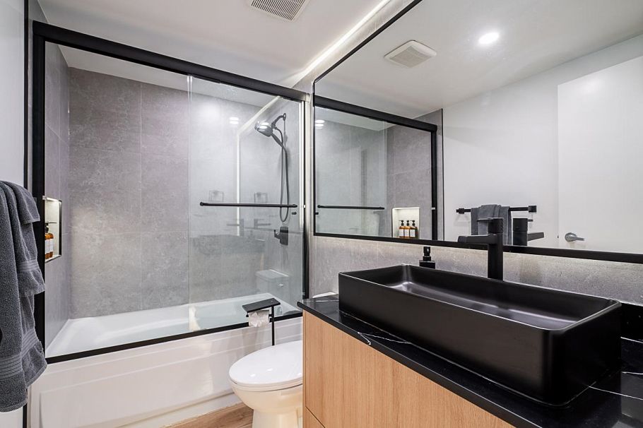 1201 1050 Burrard Street Vancouver, BC - 13