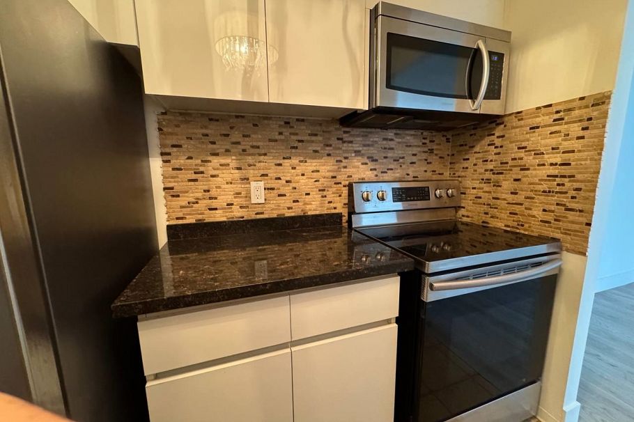 407 2008 Fullerton Avenue North Vancouver, BC - 5