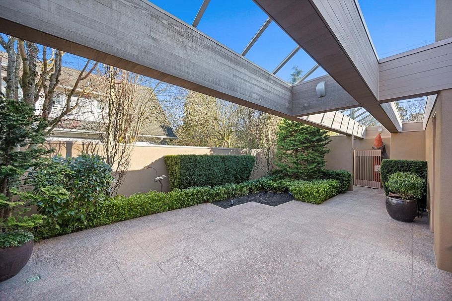 3513 Point Grey Road Vancouver, BC - 5