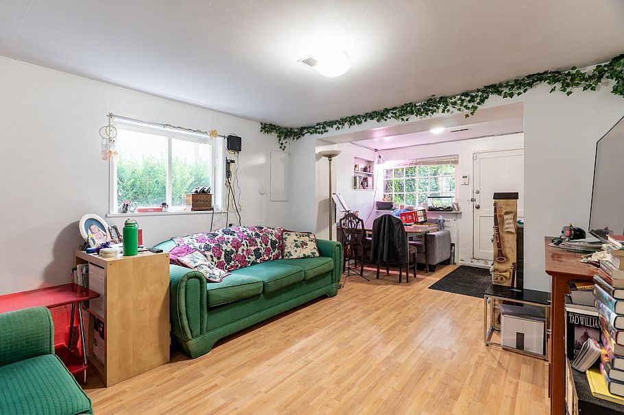 1830 E 1st Avenue Vancouver, BC - 26