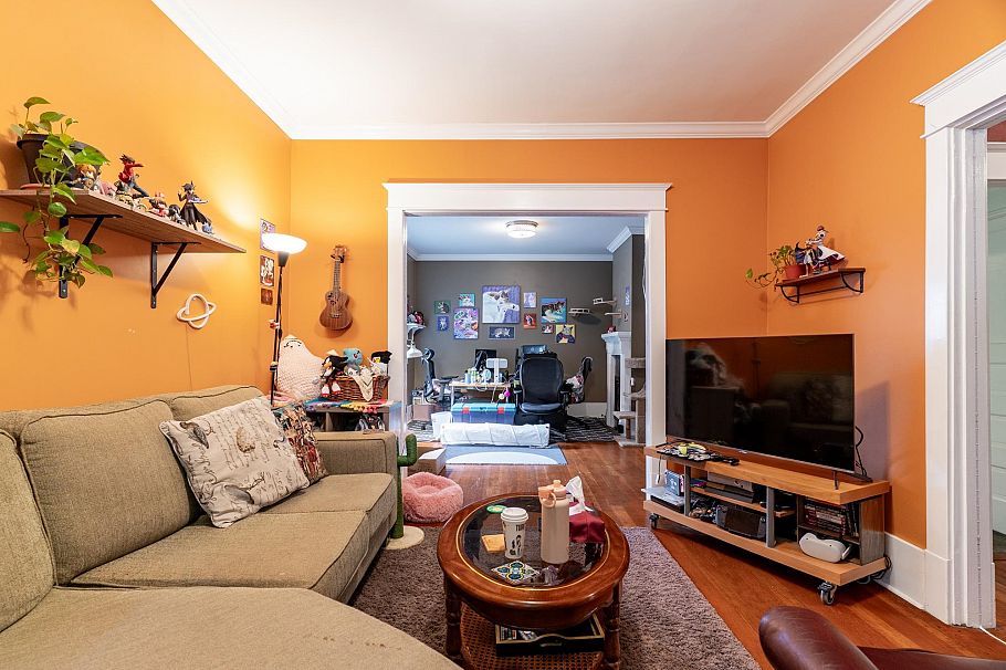 1830 E 1st Avenue Vancouver, BC - 13